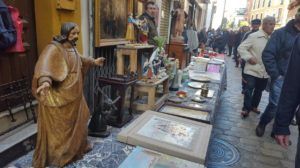 Mercadillo del Jueves en la calle Feria de Sevilla
